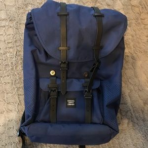 Herschel S.C. Little America backpack